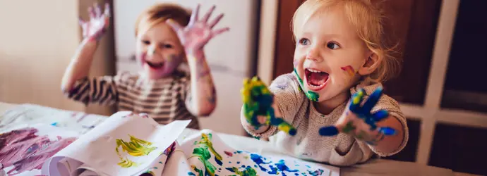 Maak een verfpalet om te schilderen met kinderen